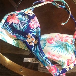 Victoria’s Secret swim top -M